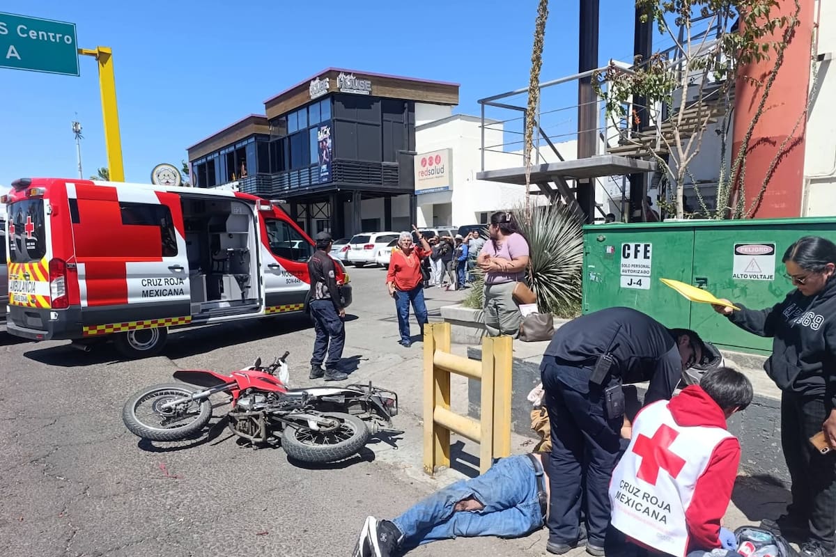 Peligra la vida de joven atropellado por motociclista