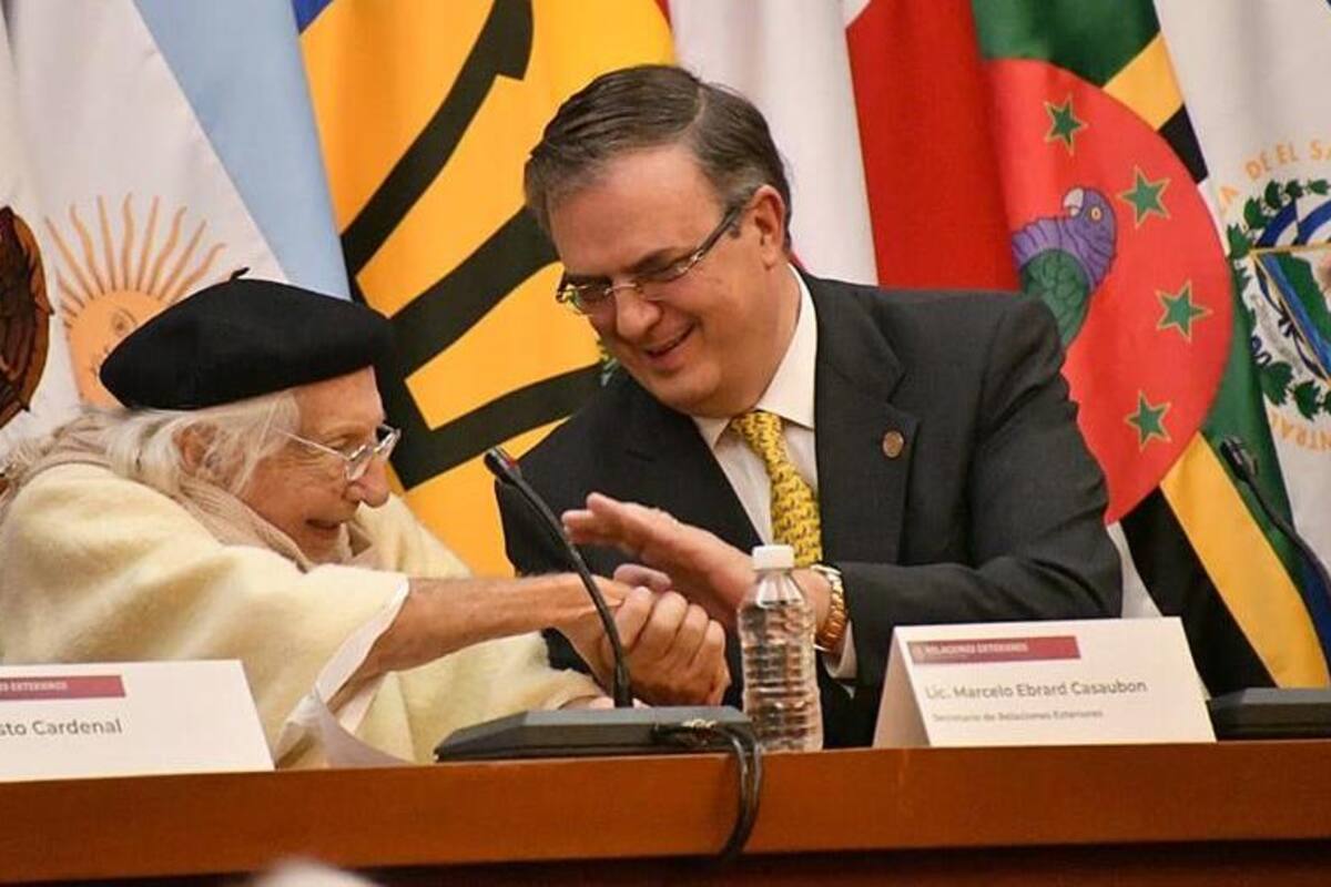 Ebrard advierte avance de ideologías basadas en el odio