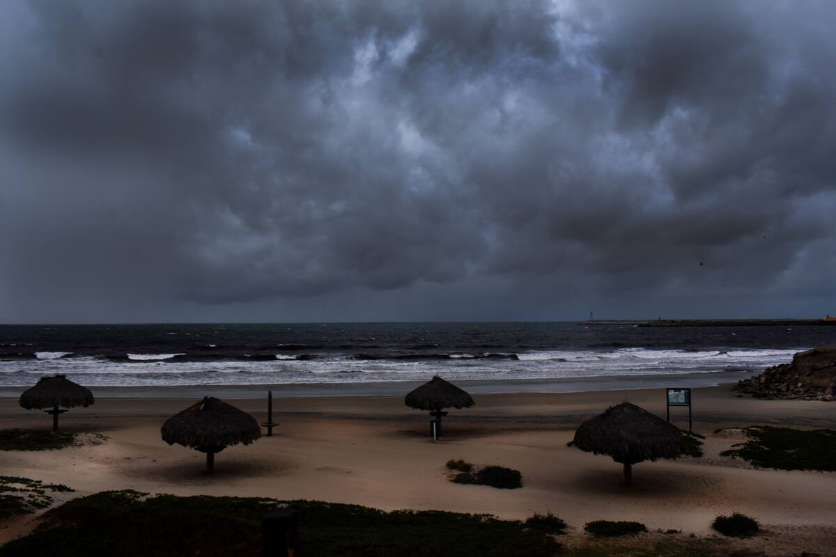 Lluvias en Ensenada dejan inundaciones