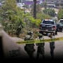 Hallan 2 cadáveres en una cajuela
