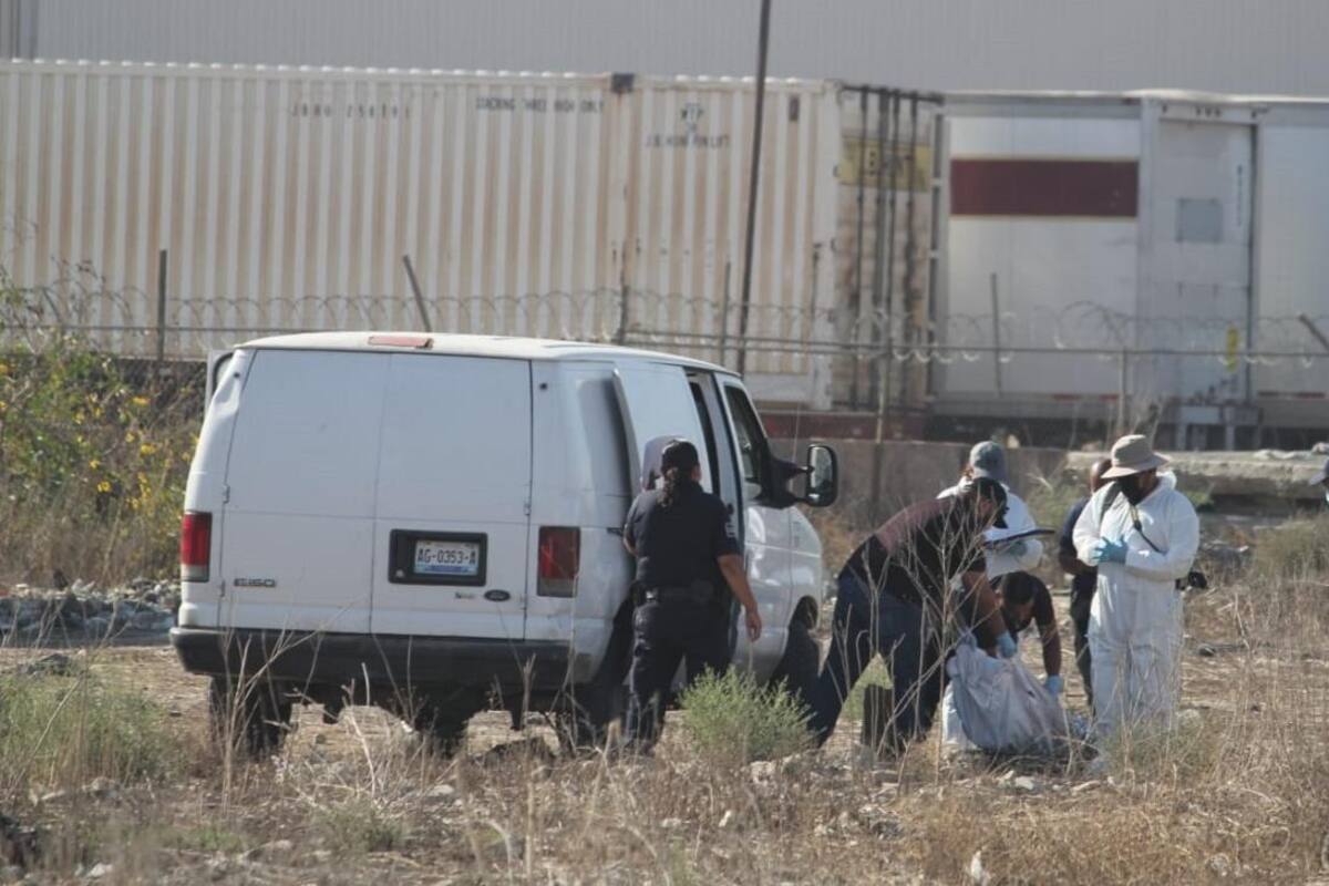 Encuentran cadáver con huellas de violencia en lote baldío de Tijuana