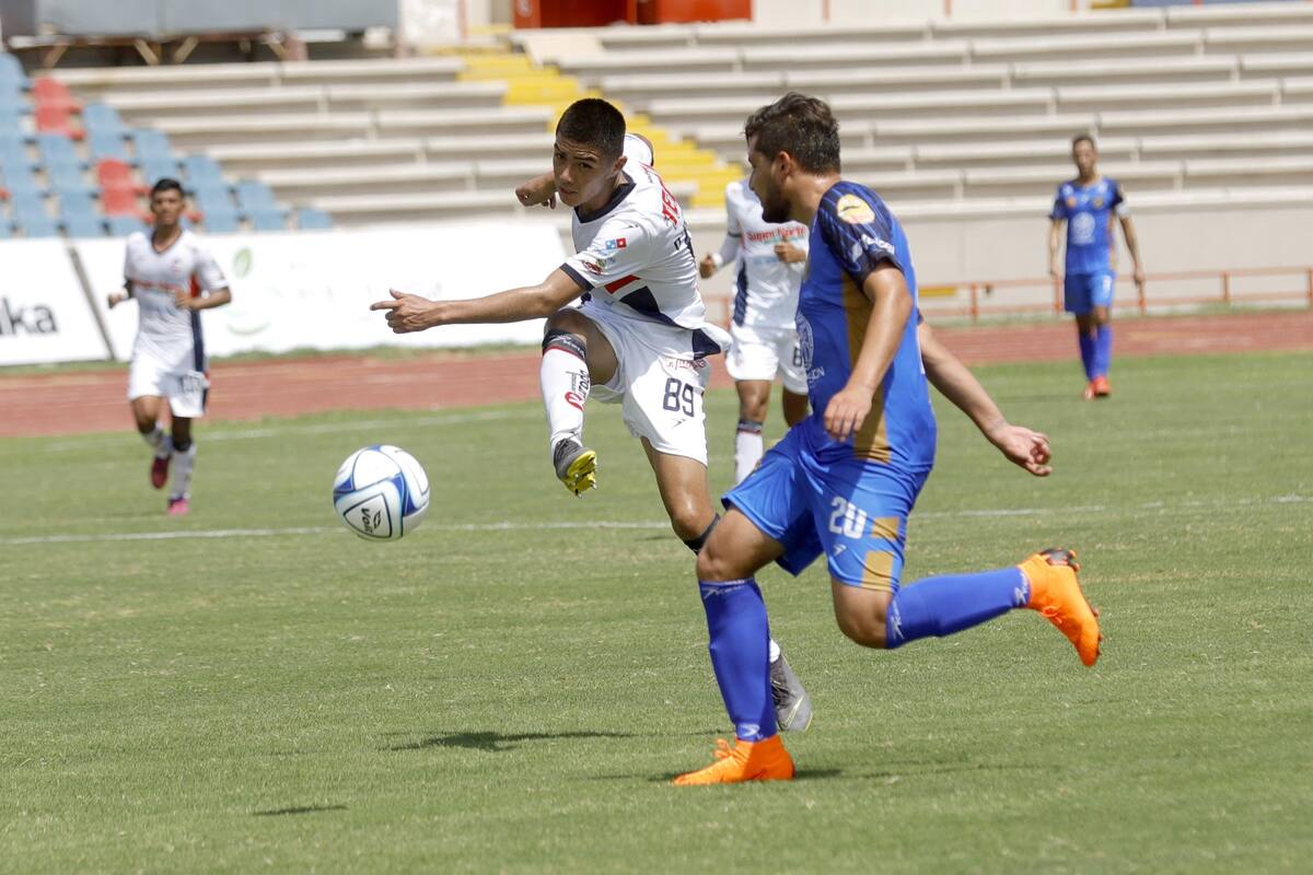 Cimarrones empata contra Gavilanes