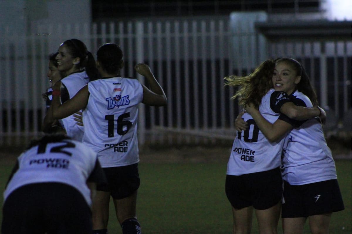 Rosa Aguilar lideró goleada del Vera en la LUFF