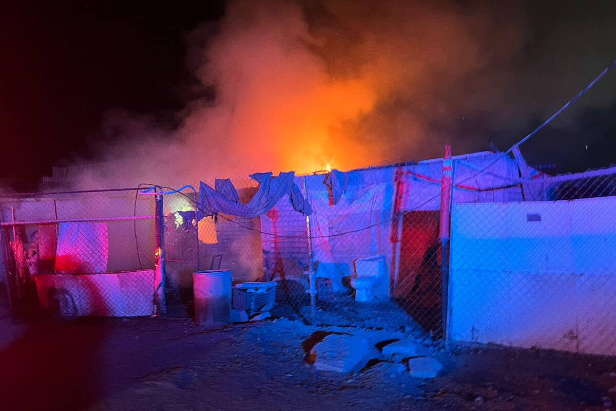 Se incendia casa abandonada en la colonia Ejidatarios
