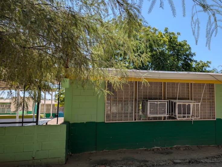 Más de 2 mil escuelas en Sonora reciben mantenimiento y mejoras a través del programa ‘La Escuela es Nuestra’ ante la temporada de calor: SEC