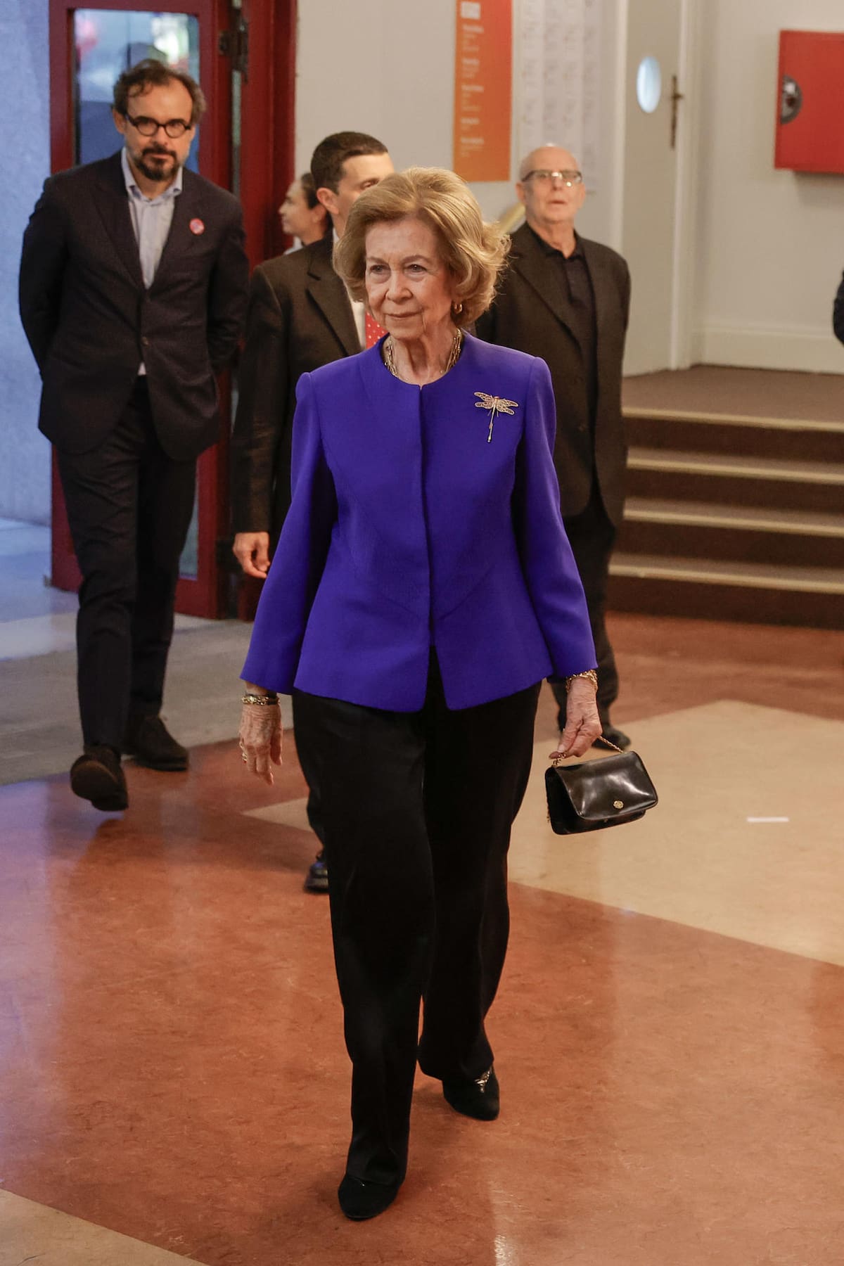 La reina Sofía asistió al estreno de la obra ganadora del XLI Premio Reina Sofía de Composición Musical y entrega del diploma al artista galardonado el viernes 11 de octubre del 2024 en el Teatro Monumental de Madrid. | Crédito: EFE/ Zipi Aragón