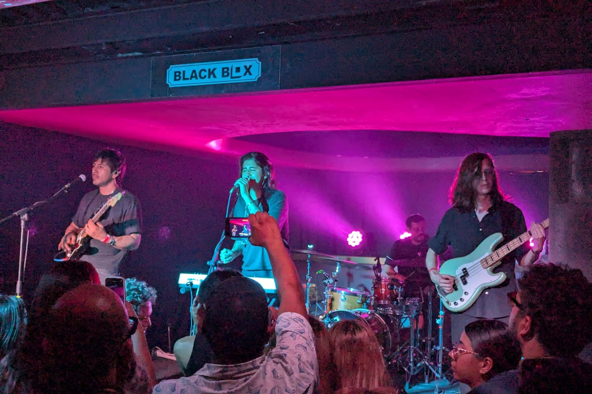 Rubytates conecta con el público tijuanense en un concierto lleno de frescura