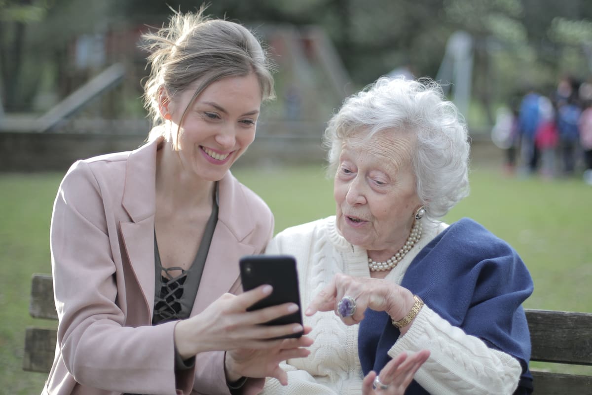 La vida social, el secreto de la longevidad en adultos mayores, según estudios