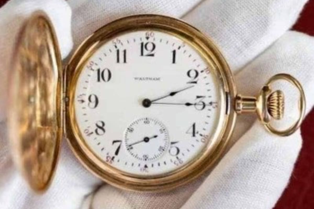 Reloj de oro del Titanic se vende por cifra récord: marcaba la hora del hundimiento