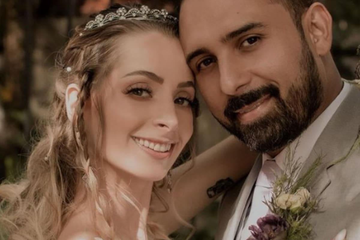 ¿YosStop reveló el sexo de su bebé durante su boda?