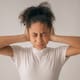 Tinnitus: por qué escuchas un pitido sin sonido externo