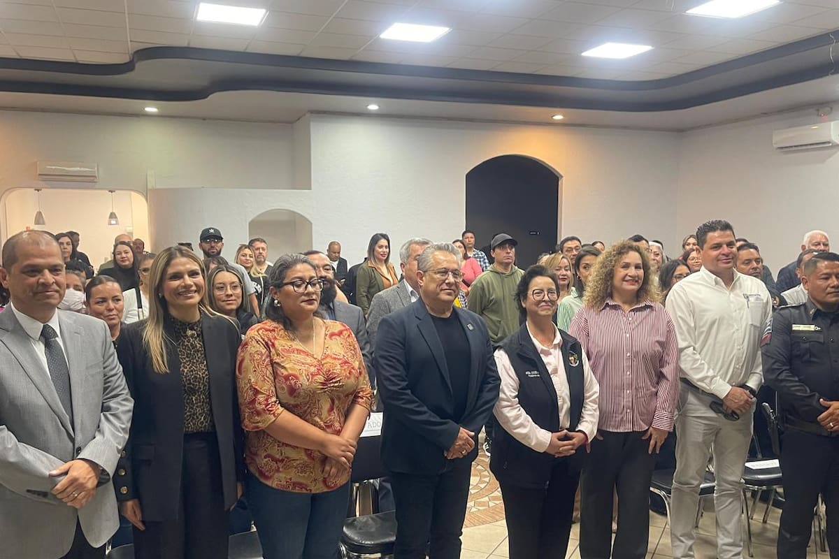 Ceden las amenazas de balacera en escuelas de Rosarito; identifican a 12 menores como responsables de pintas en baños