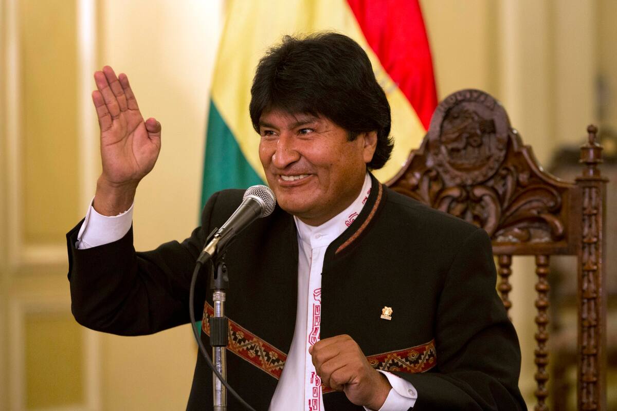 Analizan hacer 'vaquita' para Evo Morales; Noroña propone 'cooperacha' de 150 mil pesos