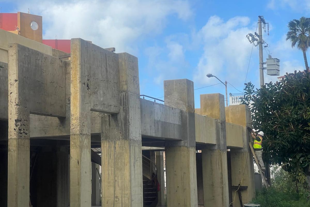 Reactivan obras abandonadas en Rosarito