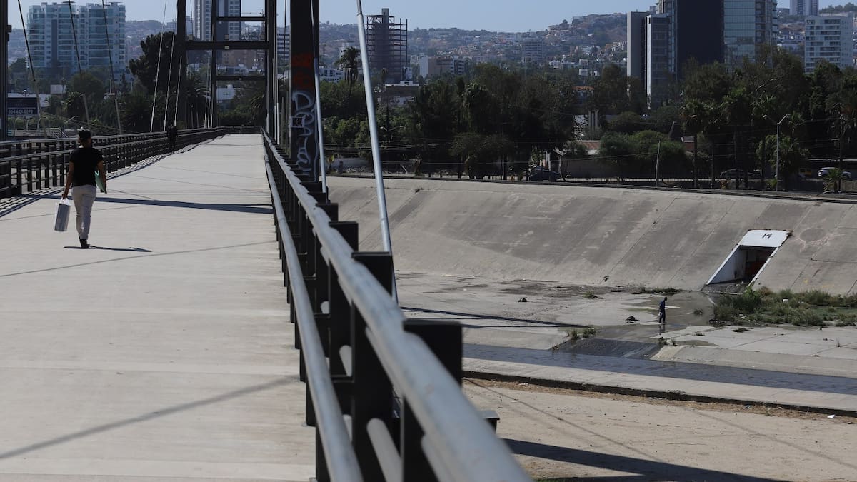 Exhorta Cabildo a Conagua a limpiar el Río Tijuana, canalización acumula siete años sin desazolve