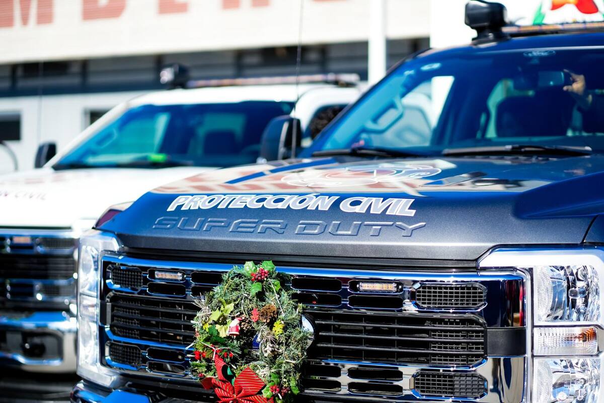 Entrega alcaldesa Claudia Agatón equipamiento a Bomberos y Protección Civil