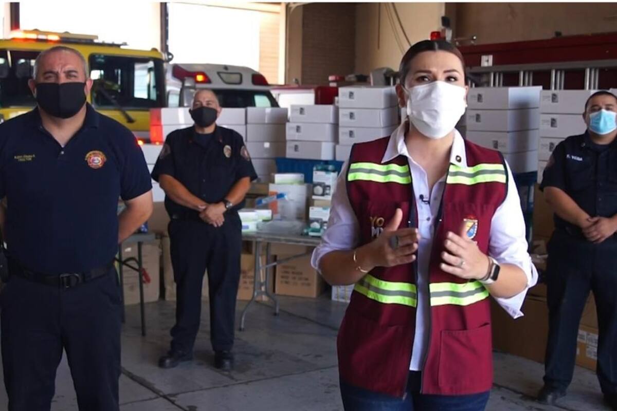 Recibe Gobierno Municipal donativo para protección de Policía y Bomberos