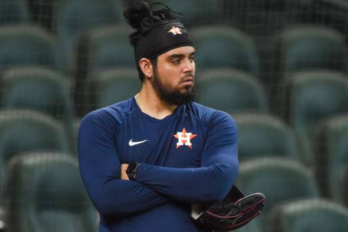 Roberto Osuna buscará equipo para 2021
