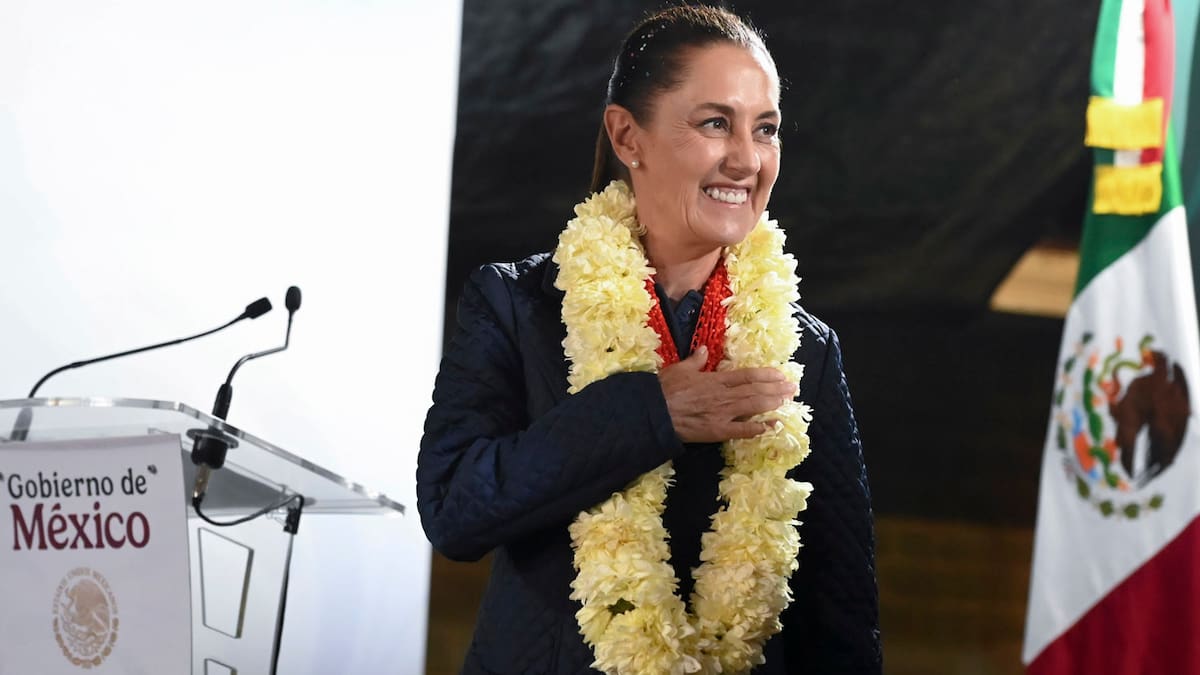 Claudia Sheinbaum felicita a Estados Unidos por los 250 años de su Independencia, afirma que todas las naciones tienen derecho a ser libres e independientes y entrega tarjetas de la Pensión Mujeres Bienestar en Michoacán