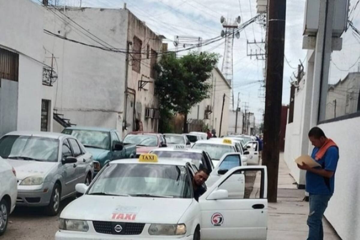 Deben regularse espacios de los taxis en el primer cuadro de CO: Canaco