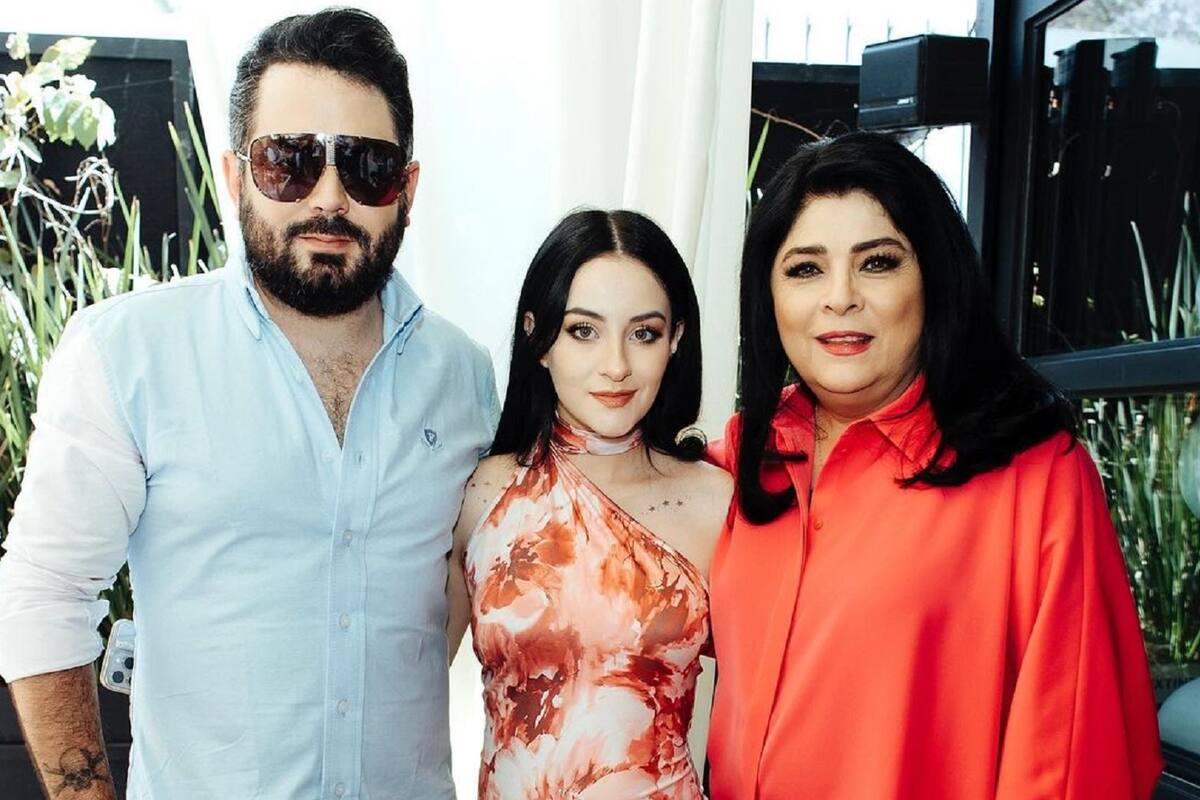 Victoria Ruffo aclara por qué no invitó a los Derbez al baby shower de su nieta