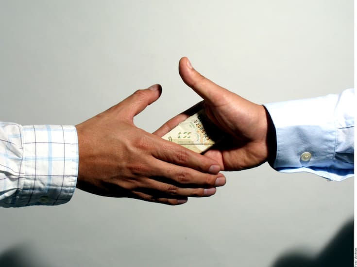 Aunque México no colapsa, tampoco avanza: empresarios alertan que la corrupción frena la llegada de inversión y empleos de calidad mientras otros países avanzan más rápido