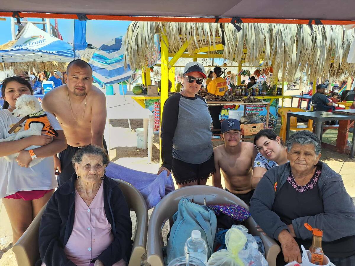 Dolores es vecina de la colonia Gómez Morín en Hermosillo, donde ha vivido por más de 50 años. Foto: Leonor Hernández.