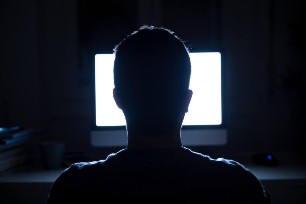 Inteligencia Artificial es utilizada para hacer fotos íntimas de menores de edad y venderlas en la web