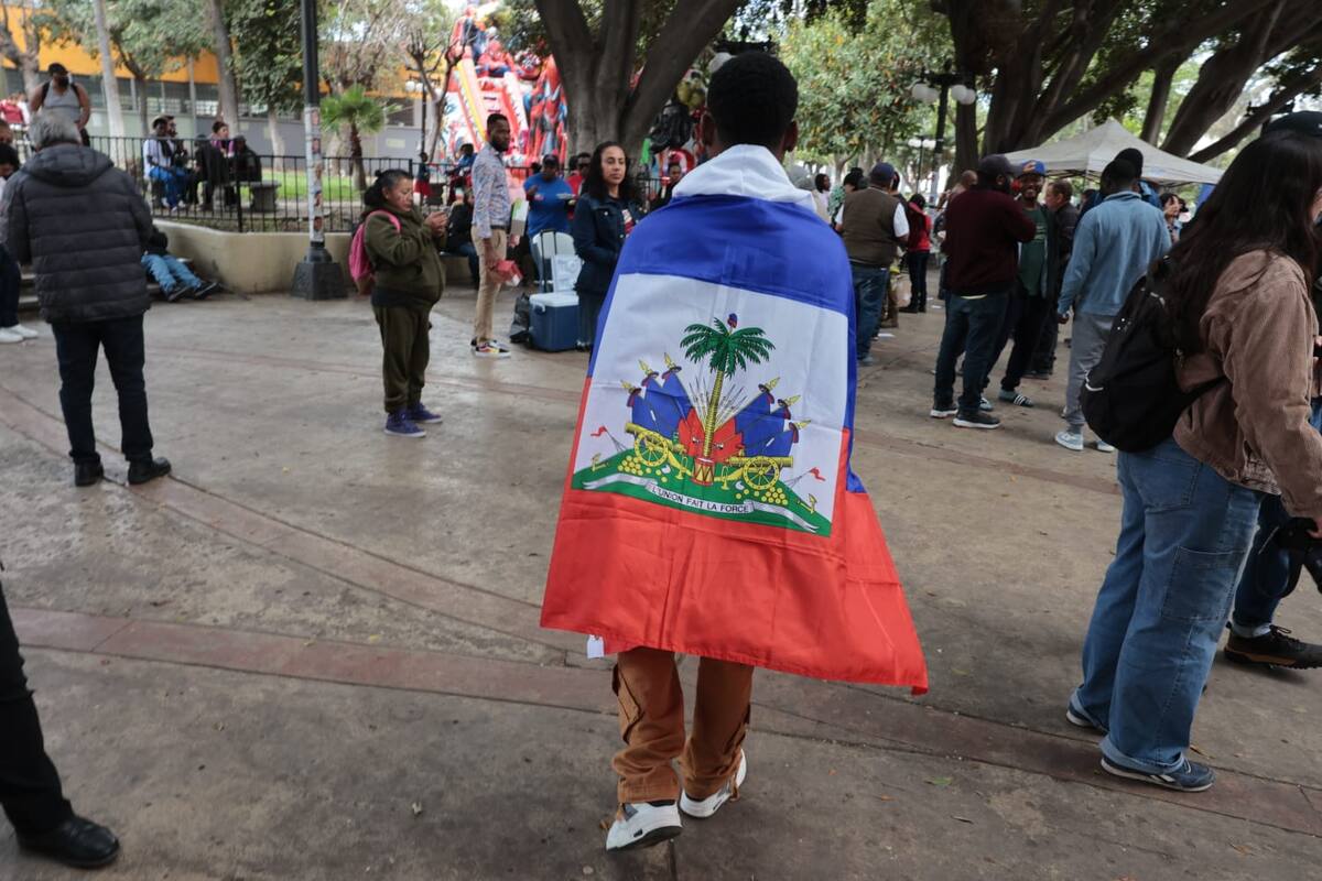 Combina la gastronomía de Haití y activismo para defender a haitianos