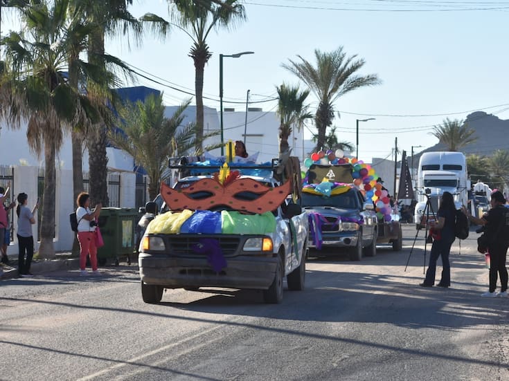 El primer Carnaval de Bahía de Kino luego de 15 años: ¡éxito rotundo y saldo blanco!