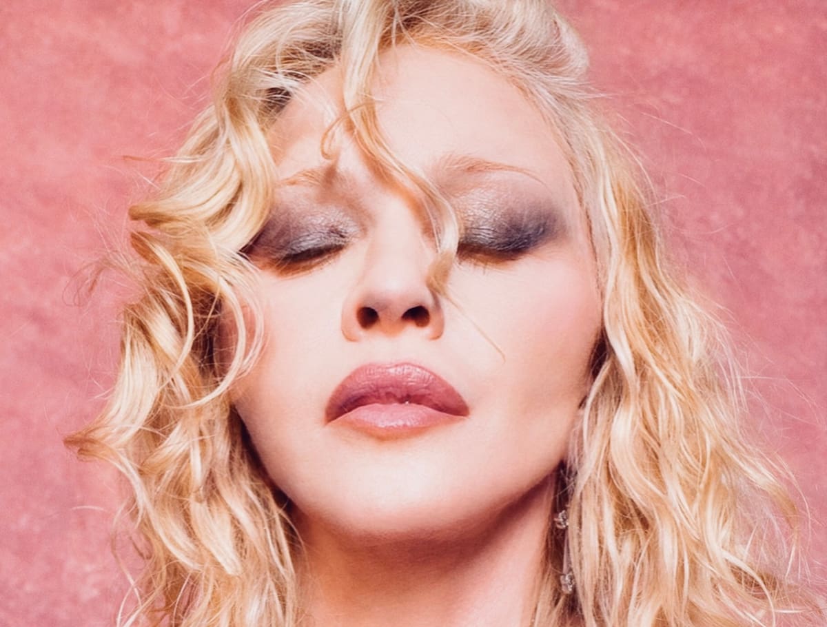 Madonna recibió su primer reconocimiento en 1986, en una categoría relacionada con su influencia y aportación al formato del videoclip.