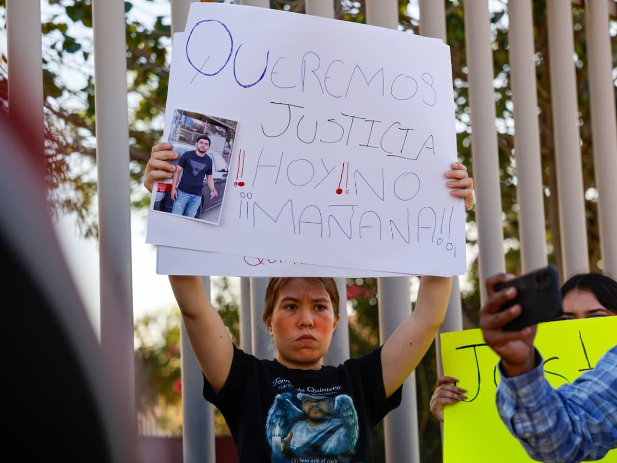El joven presuntamente fue asesinado por un familiar de su novia tras una riña ocurrida durante una reunión la madrugada del pasado lunes.
Fotos Johnny Morales