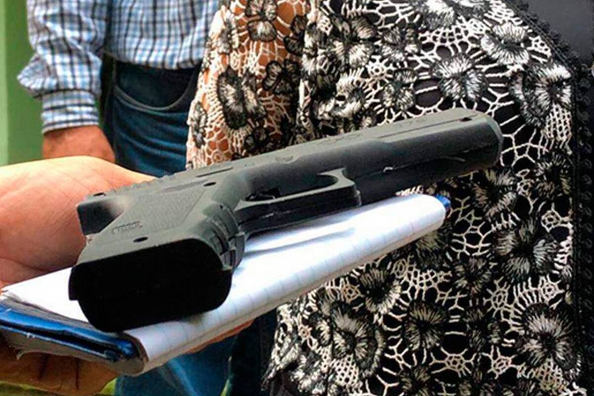 Hermosillo: Joven armado con pistola de juguete escandaliza vía pública