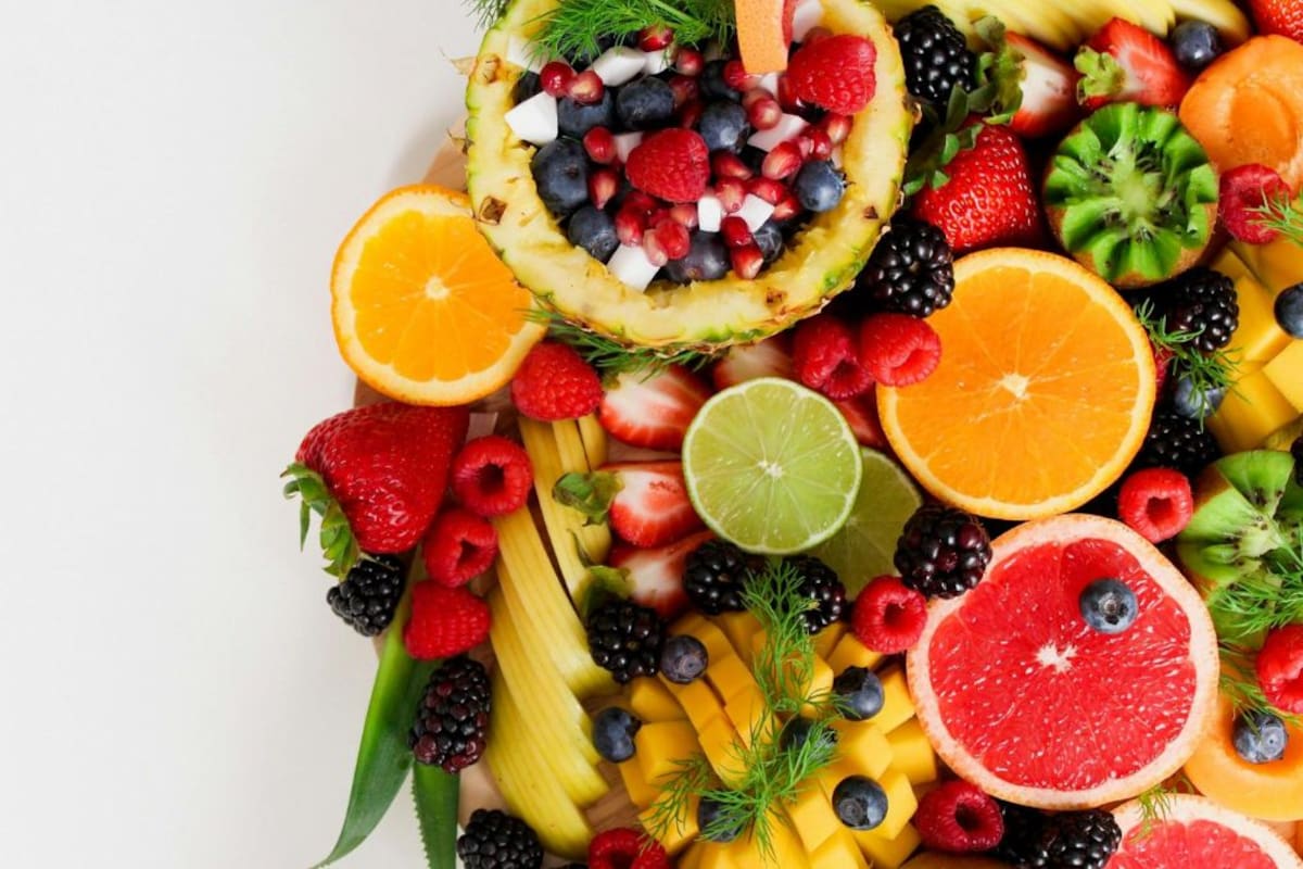Estas frutas con cáscara potencian tu salud y reducen el desperdicio alimentario