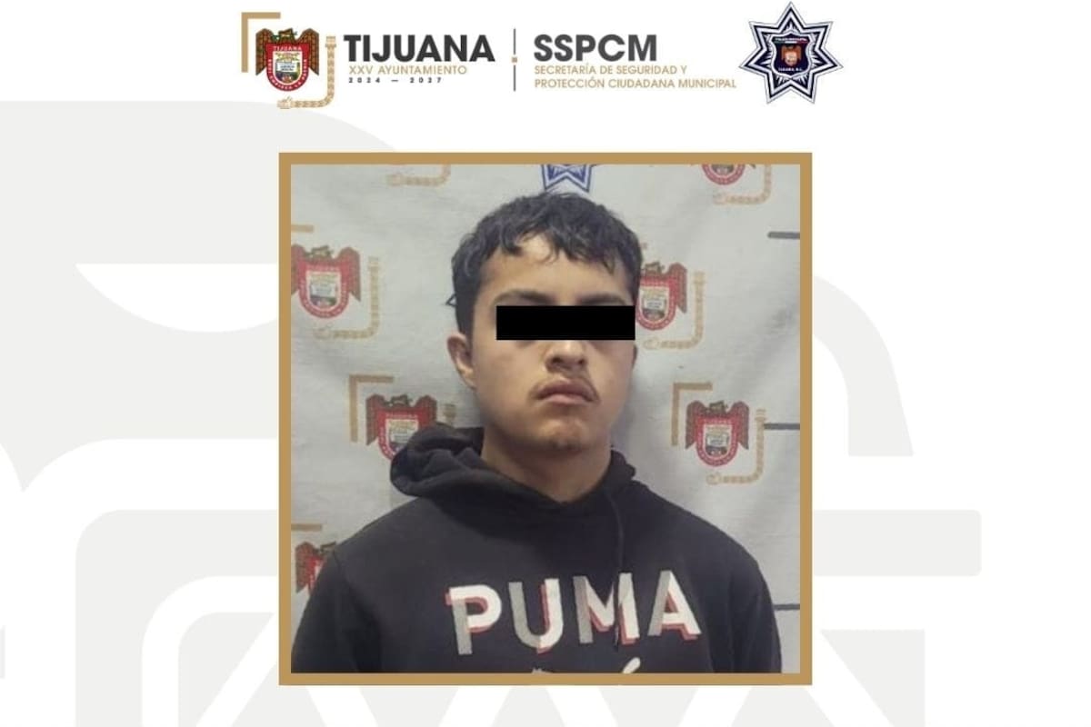 Detienen a hombre por presunto robo a comercio en el Mercado de Todos