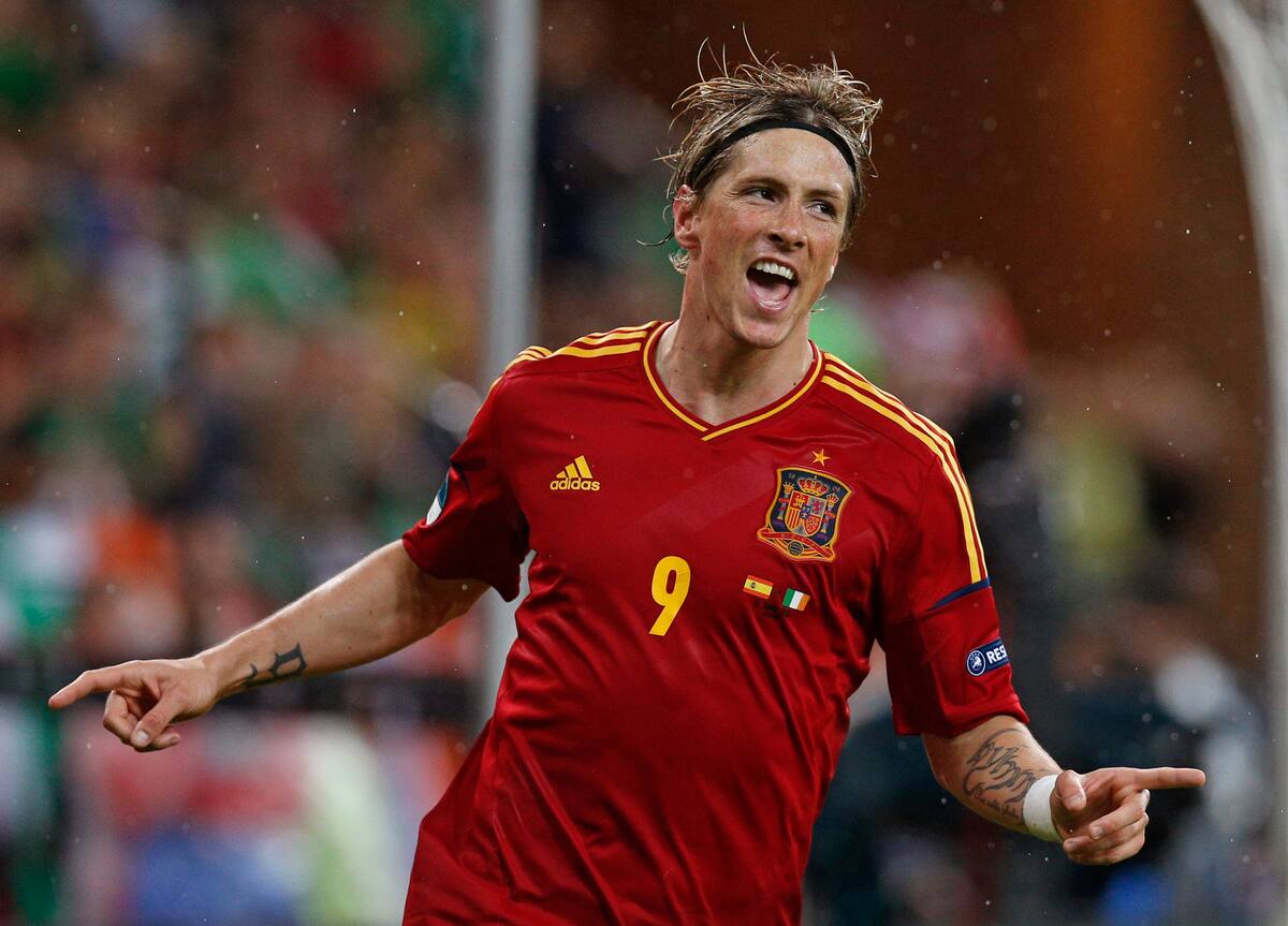 Fernando Torres (AP Photo/Michael Sohn)