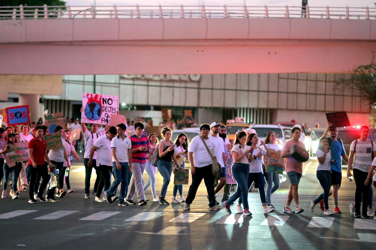 Alzan la voz niños y jóvenes contra el cambio climático