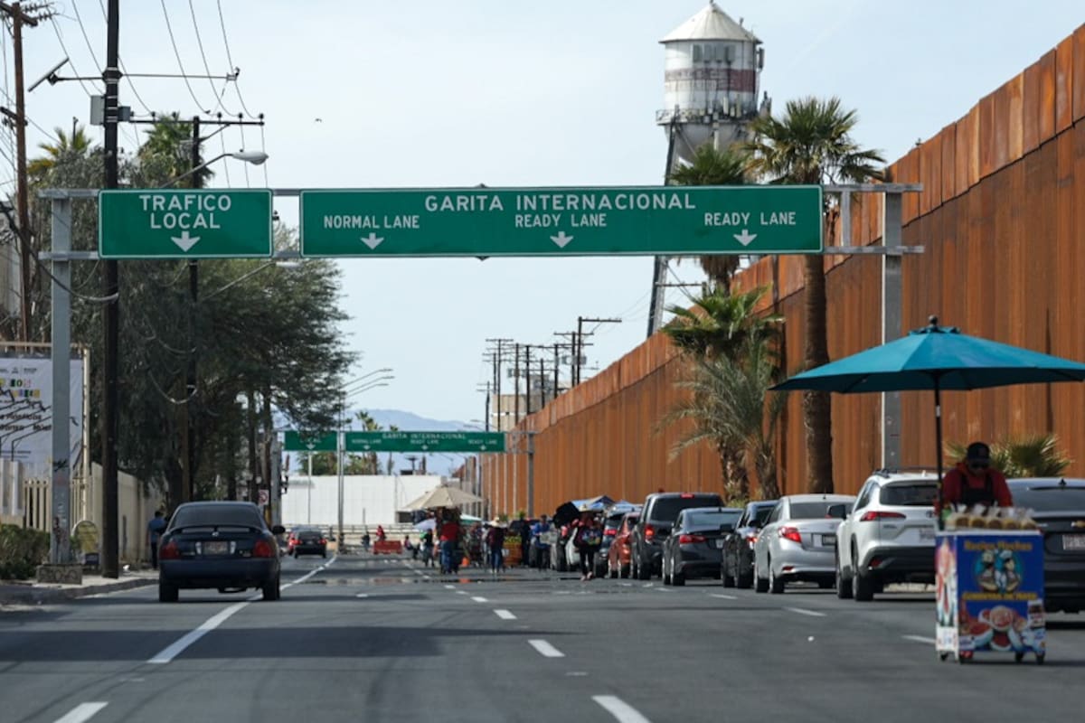 75 minutos de espera por la garita Zona Centro