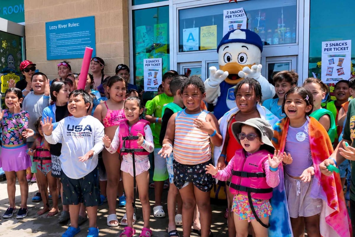 Con un pato como embajador, el Valle Imperial lleva 60 años enseñando a niños a no entrar a los canales