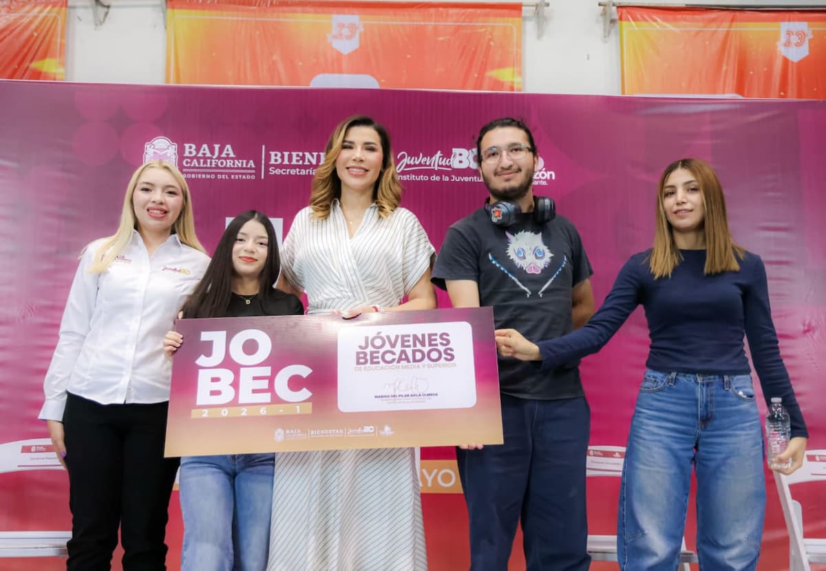 Más de 3 mil jóvenes recibieron apoyos económicos de hasta 2 mil 500 pesos como parte de la primera entrega estatal del programa JOBEC. Foto: Cortesía.