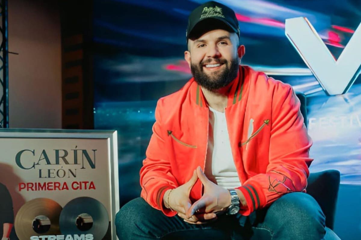 “Yo primero escuché rock”: Carín León habla sobre cómo fue su incursión en el regional mexicano