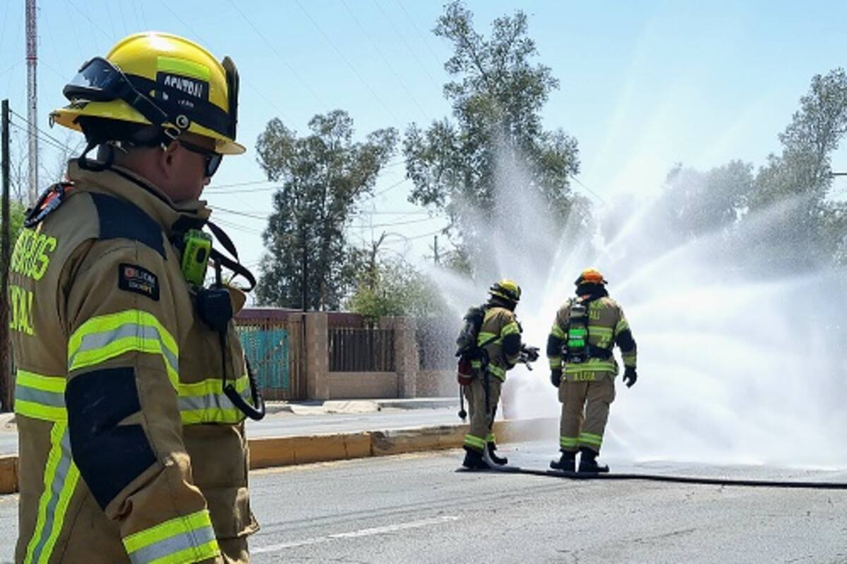 Vuelca pipa en carretera a San Felipe