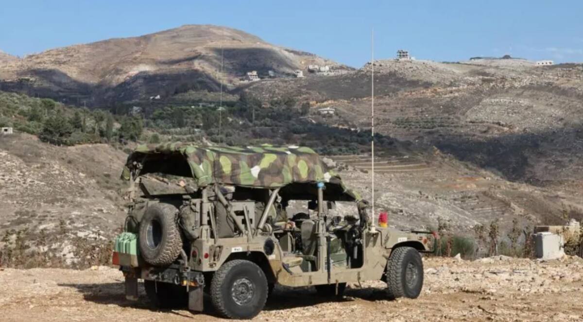 Fuerzas israelíes cerca de Majdal Shams en los Altos del Golán ocupados el domingo. / Agencia de Protección Ambiental.