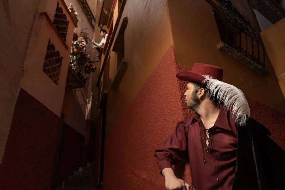 Reabren el callejón del beso tras varios días de permanecer clausurado