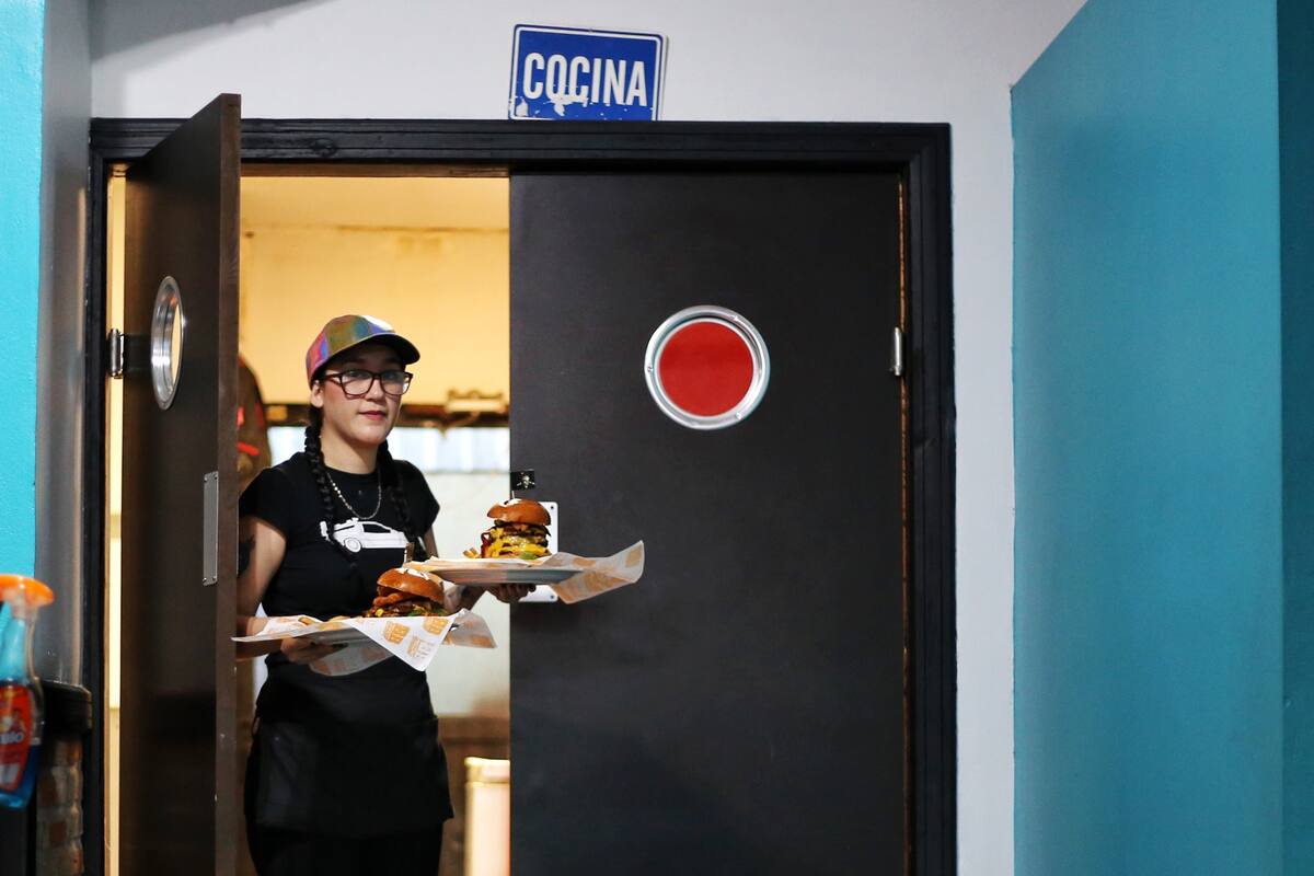 Mantendrán restaurantes el 75% de afluencia
