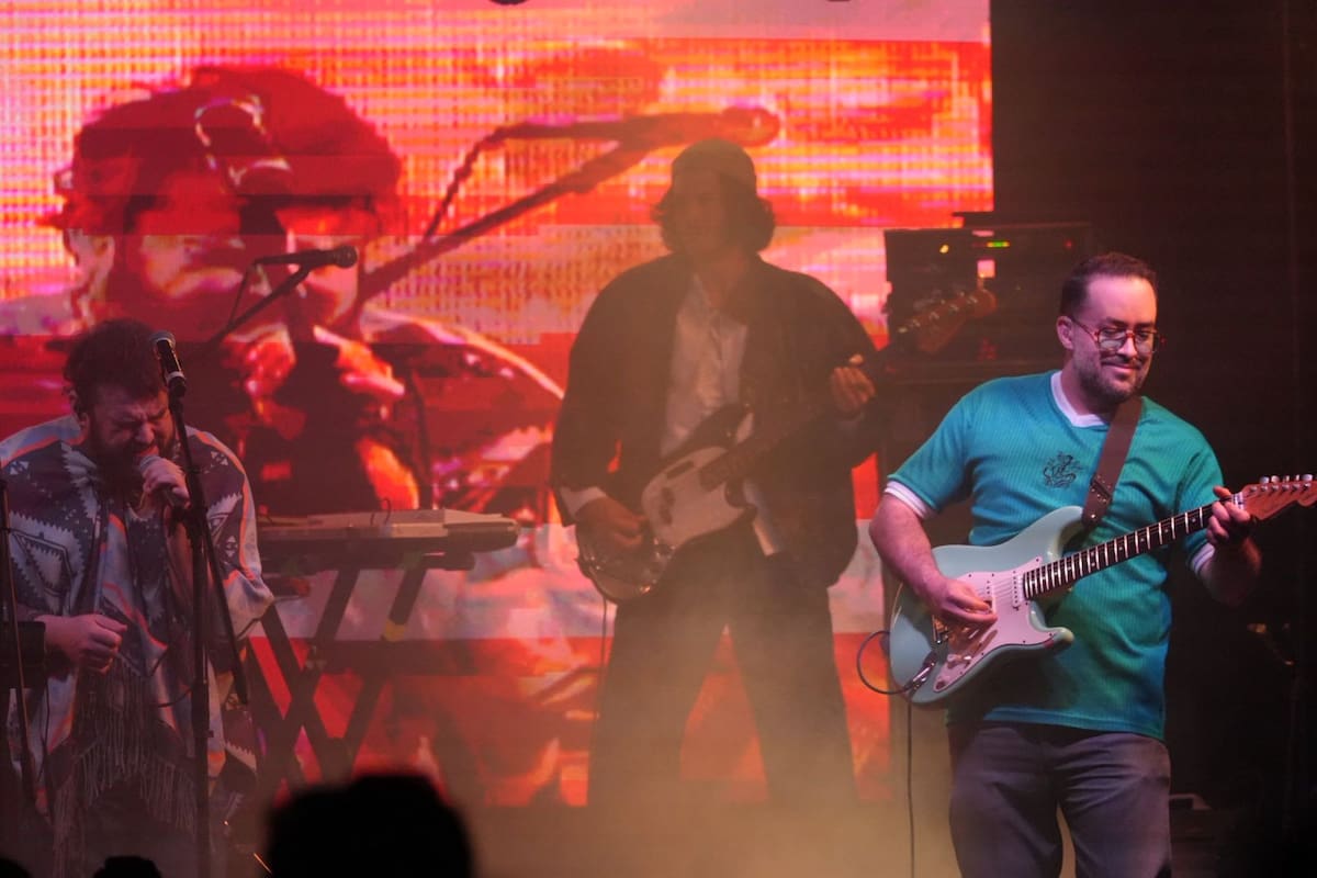 Cumple Porter su ritual musical en Tijuana