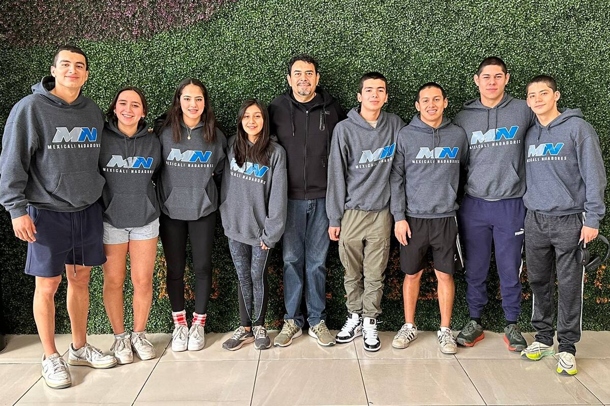 Nadadores cachanillas se preparan para un 2024 lleno de competencias