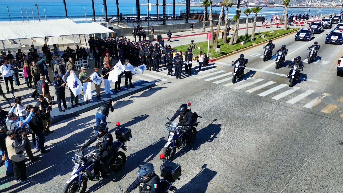 El operativo reúne a 350 elementos y refuerza alcoholímetros y traslados seguros de aguinaldos para prevenir delitos y accidentes. Foto: Cortesía