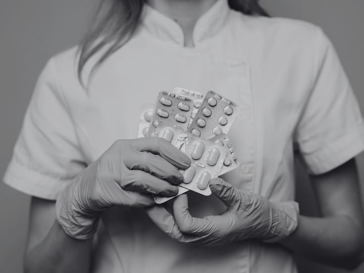 Una modelo de 30 años se casó con un millonario empresario de 77, pero tres meses después él murió intoxicado por estimulantes y la fiscalía la acusó de homicidio; sin embargo, dos tribunales en Japón la absolvieron a pesar de existir pruebas en su contra: el conocido caso del “Don Juan de Kishu”