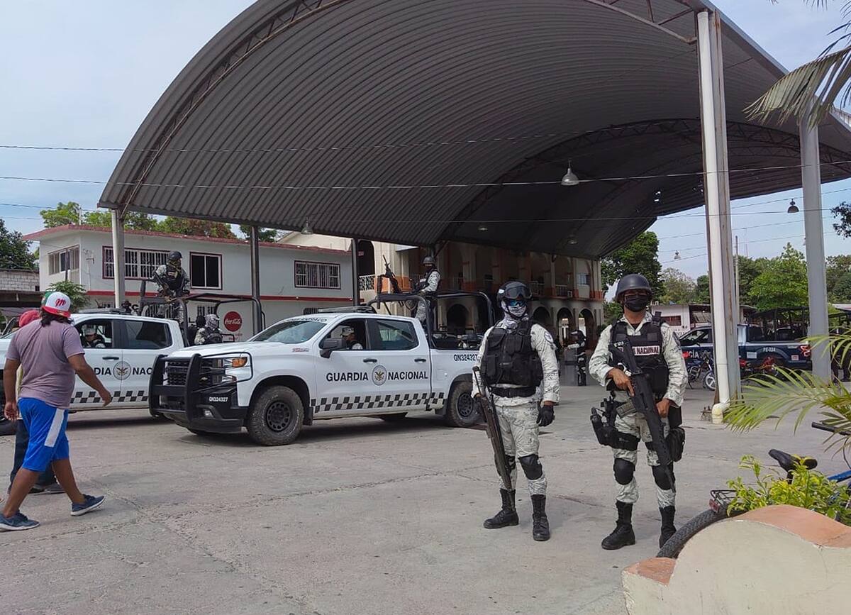 Fotografía de archivo de personal de la Guardia Nacional que hace presencia en el estado de Oaxaca (México). EFE/Diana Manzo